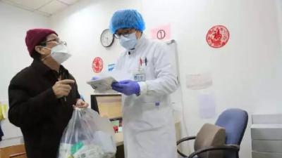 上海：疫情当下，高血压老伯一天两次微信打卡血压值！ 