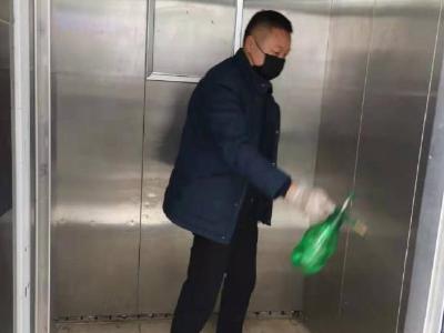 战“疫”跟我上， 钟祥物业人不退