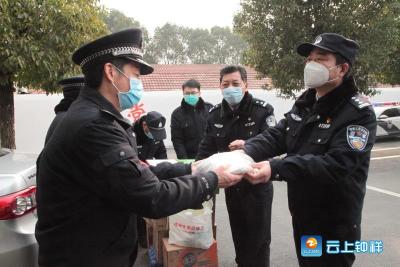 钟祥公安局：所有N95口罩、全封闭防护服全部供给一线民警