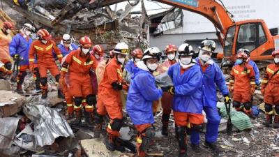 血的教训令人震惊！泉州坍塌酒店已致20人死亡 