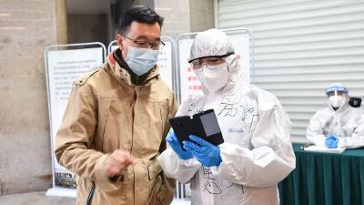逆战不停，机器轰鸣，光谷正复苏！他们“不服周”…… 