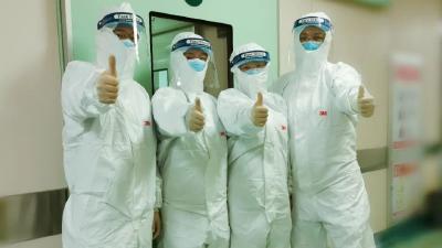 战“疫”中的“小蚂蚁”：“台前幕后”多线作战守护生命 