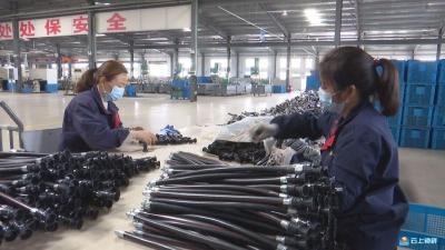 湖北久久神龙公司稳企保产   内外发力扩订单