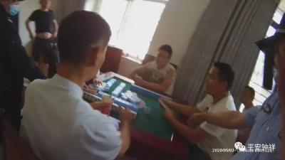 五一期间钟祥警方捣毁2处赌博窝点，抓获32人 