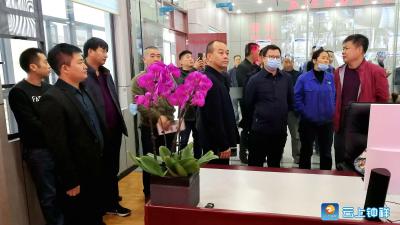 20家钟祥市胡集境内化工企业和建材企业考察学习扬尘治理经验