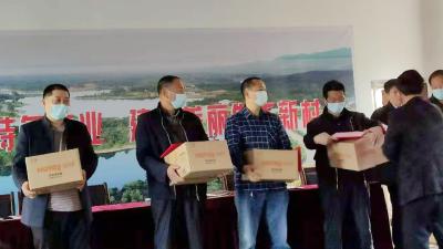 钟祥市张集镇泉水河村推行积分制弘扬乡村正能量