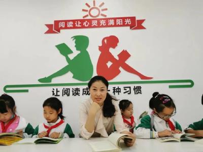 钟祥市朗诵协会会员 孙艳霞 朗诵 《我在等你》|| 作者: 余秋雨 