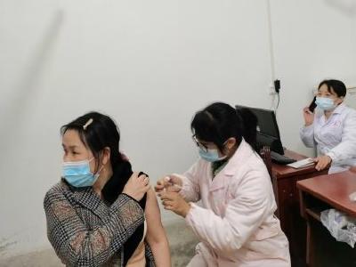 胡集镇新冠疫苗接种近6000人