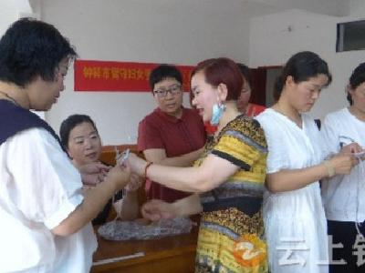 赞！钟祥这里的妇女用巧手编织幸福生活！