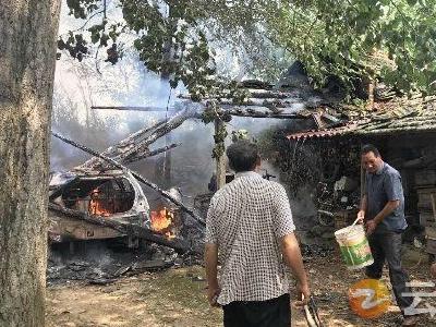 网格员巡查灭火情  入户宣传除隐患