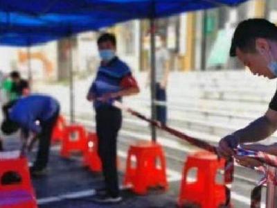 钟祥市长滩镇：闻令而动，半天搭建新的接种点