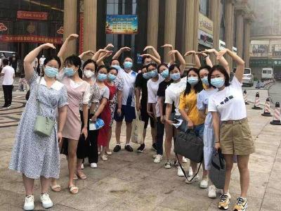 累倒在曙光时分——钟祥市中医院援荆剪影