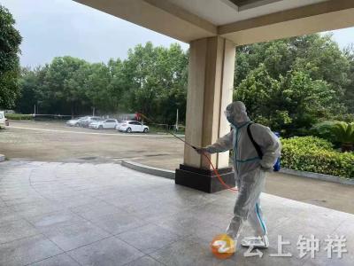 随时准备着——记战疫一线守护者万军