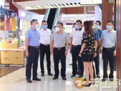 周军检查督办疫情防控工作