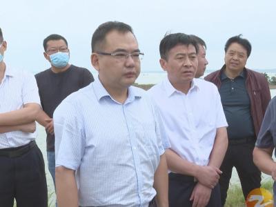 周军督办检查汉江防汛工作