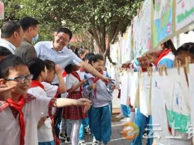 钟祥市郢中街道莫愁小学开展廉洁教育展示活动