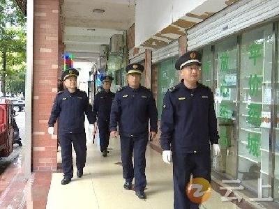 创建全国文明城市 钟祥城管在行动