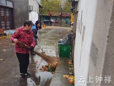 钟祥市昨夜狂风肆虐，网格巡逻查隐患