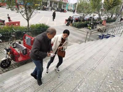 “我们多做一点，群众就少许多奔波之苦”