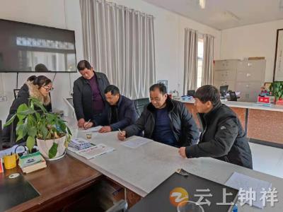 当好“店小二”！钟祥市张集镇泉水河村网格员帮兴办实业村民代办营业执照