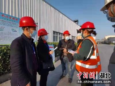 湖北钟祥：工伤保险宣传走进企业车间
