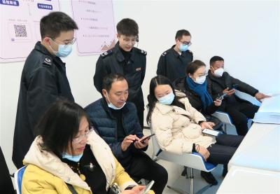 辅导应用“楚税通” 年底结账更轻松