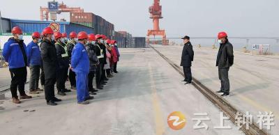 钟祥市石牌地方海事所做好港口防疫保春运安全生产