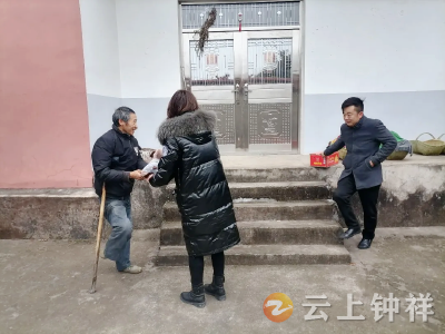 双河镇：为民办实事 温情暖人心