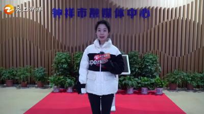《橙子说事儿》斑马线上的电线杆