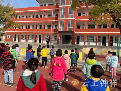 洋梓小学开展第23个全国“爱耳日”宣传教育活动