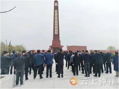 清明祭英烈 深情慰忠魂 长滩英烈园迎来祭扫高峰