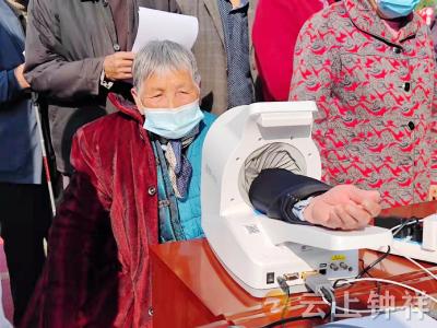 我为群众办实事！  钟祥市张集镇卫生院启动老年人免费健康体检活动