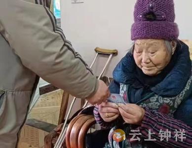 钟祥社保卡发行  服务零距离便民暖人心