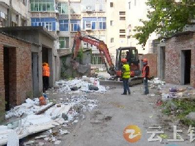 钟祥市依法拆除40处违章建筑及其附属设施