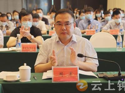 周军勉励全市年轻干部 记住昨天 把握今天 奋斗明天 在青春的赛道上展现最好的自己 跑出最好的成绩
