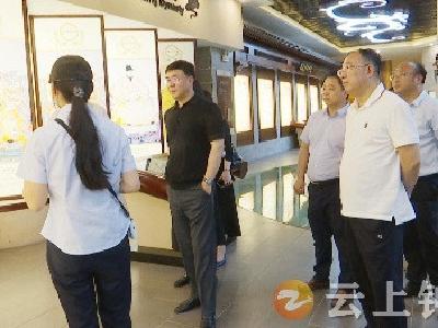 万达集团首席总裁助理王战峰来钟祥考察投资环境
