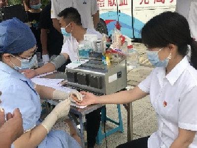 无偿献血 让爱传递——冷水镇开展无偿献血活动