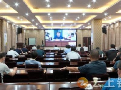 杨孟富要求：排查要严 管控要紧 织密扎牢疫情防线