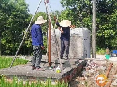 冷水董沟村：天旱村民愁  格格解民忧