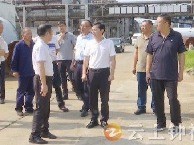 杨孟富到金鹰能源科技有限公司开展下基层察民情解民忧暖民心实践活动