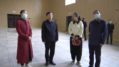 杨孟富调研大礼堂改造、城区学校改扩建工作