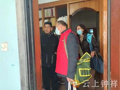 网格员携手社工解民忧 真情关爱暖民心 