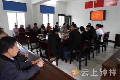 普法宣传进社区 服务群众零距离