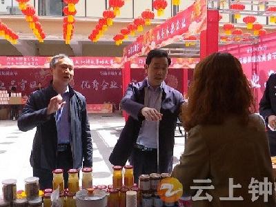 宋学军到钟祥不夜城检查蟠龙美食节安保工作