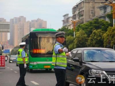 钟祥公安备足“功课” 全力答好高考安保“考卷”