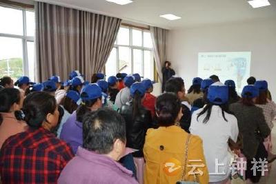 爱心守护 健康成长——钟祥市开展困境儿童关爱保护政策宣讲进村（居）活动