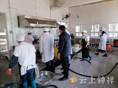 胡集镇小学教联体开展食品安全检查巡视活动