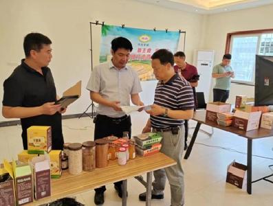 钟祥市市场监管局 “诚信”服务 助力企业收获信用红利