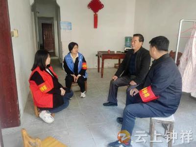 钟祥烟草积极参与“红袖章”行动 助力社区和谐稳定