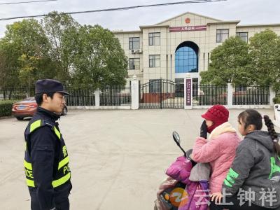 旧口镇：“交通安全半月谈”守护群众出行平安路